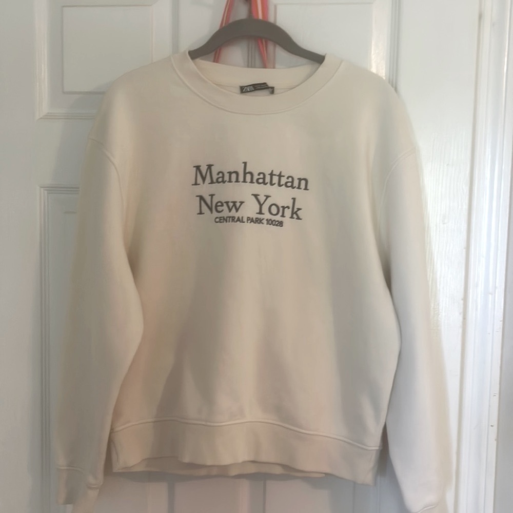 COPY - COPY - Zara Sweatshirt- Manhattan New York